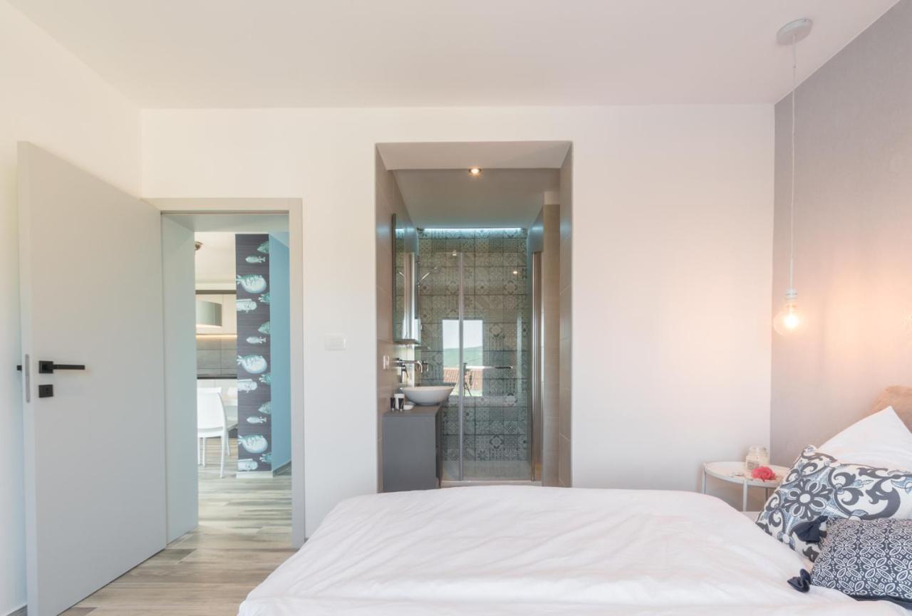 Sun & Sea Villa Kornić Εξωτερικό φωτογραφία