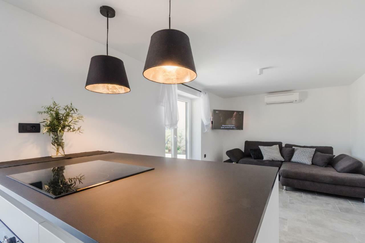 Sun & Sea Villa Kornić Εξωτερικό φωτογραφία